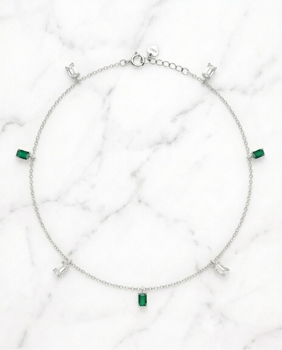 Green White