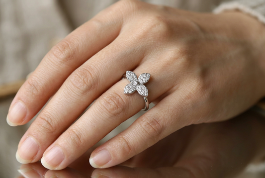 Sama Silver Clover Ring | خاتم سما فضي
