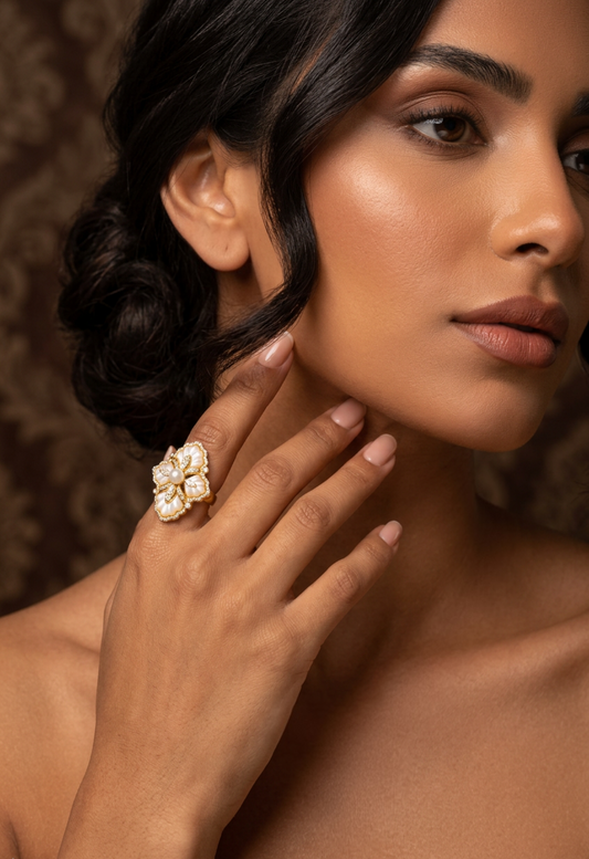 Thuriya Pearl Set