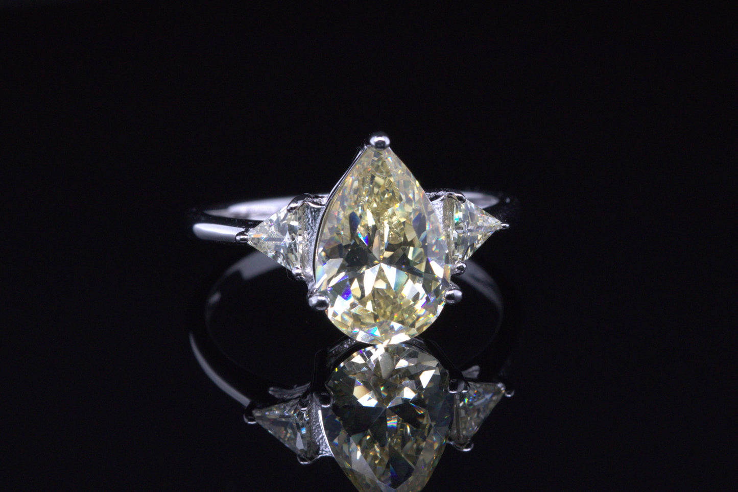 Pear Fancy Yellow