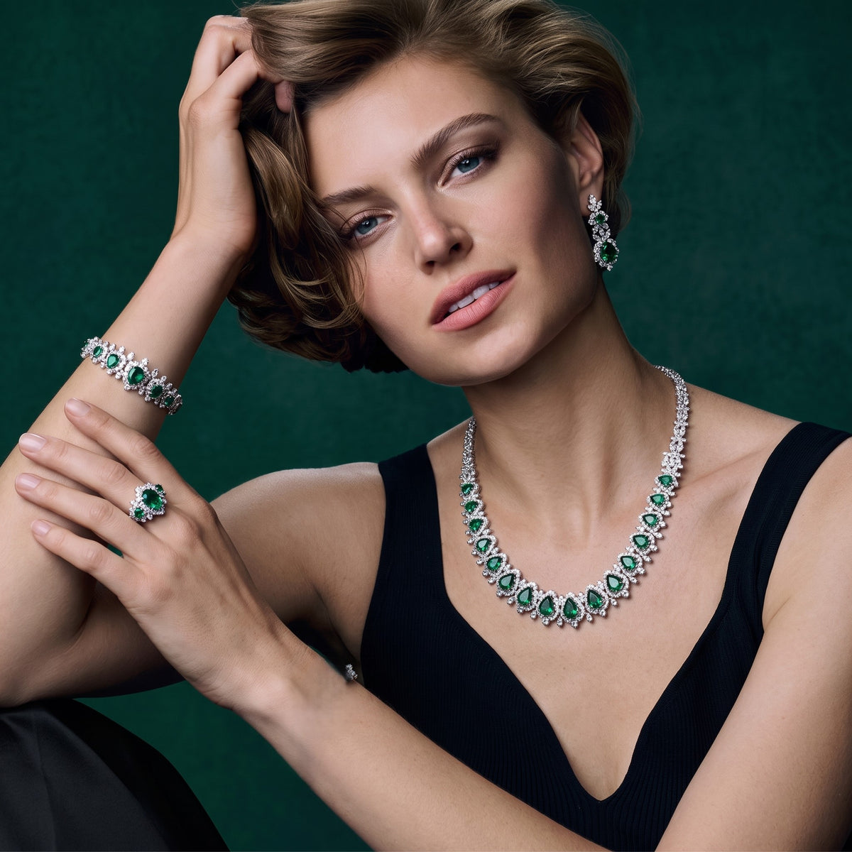 Emerald Grace Set | طقم الزمرد الراقي