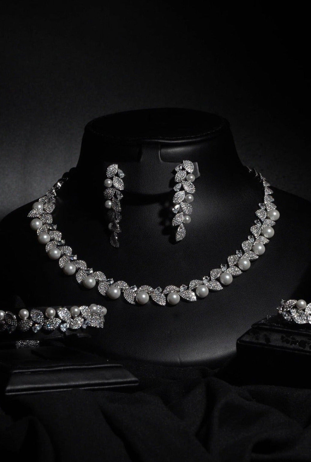 Tear Pear Set