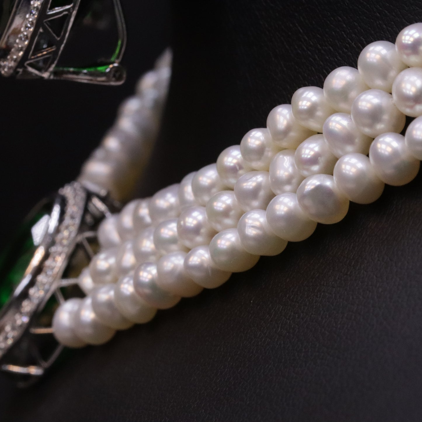 Eyes Green Pearl Set