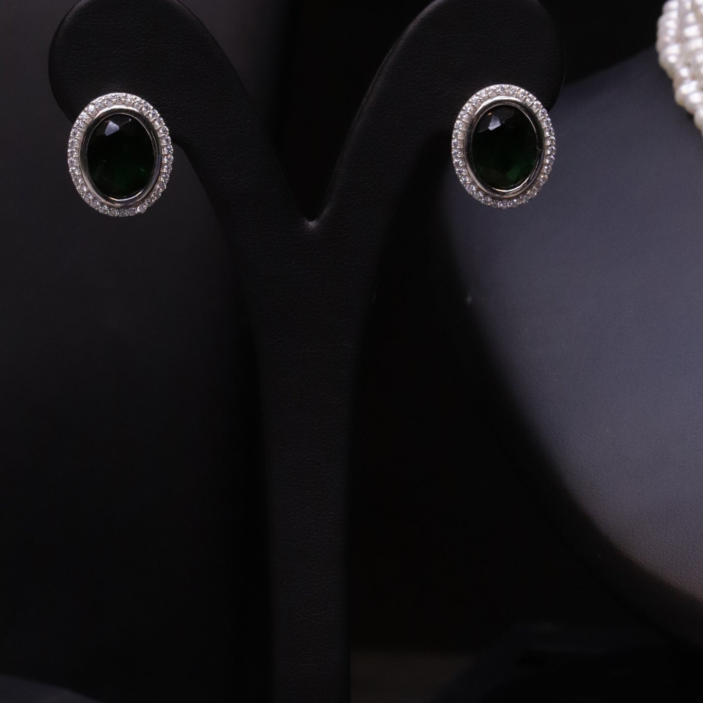 Eyes Green Pearl Set