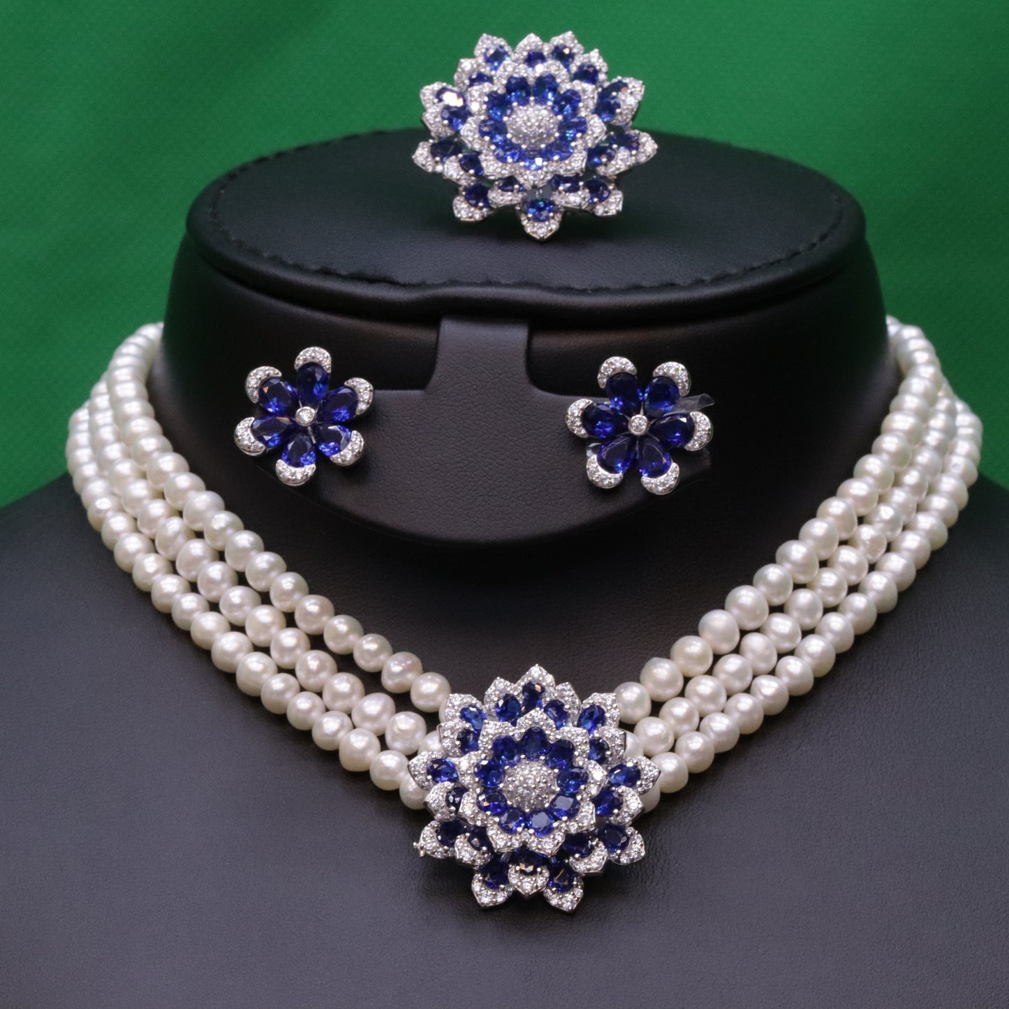 Abiya Blue Pearl Set