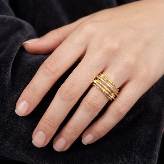Mira Gold Infinity Wave Ring | خاتم ميرا ذهبي