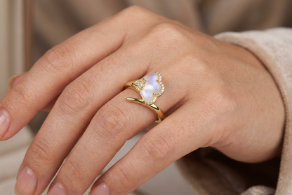 Hessa Gold Leaf Ring