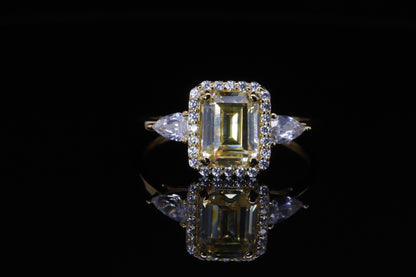 خاتم غاية ذهبي - Ghaya Gold Emerald Cut Ring فضة 925