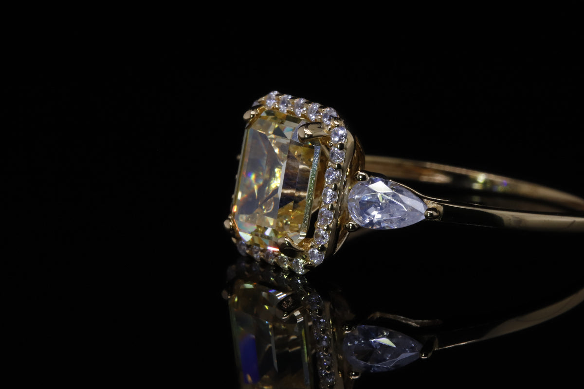 Ghaya Gold Emerald Cut Ring | خاتم غاية ذهبي