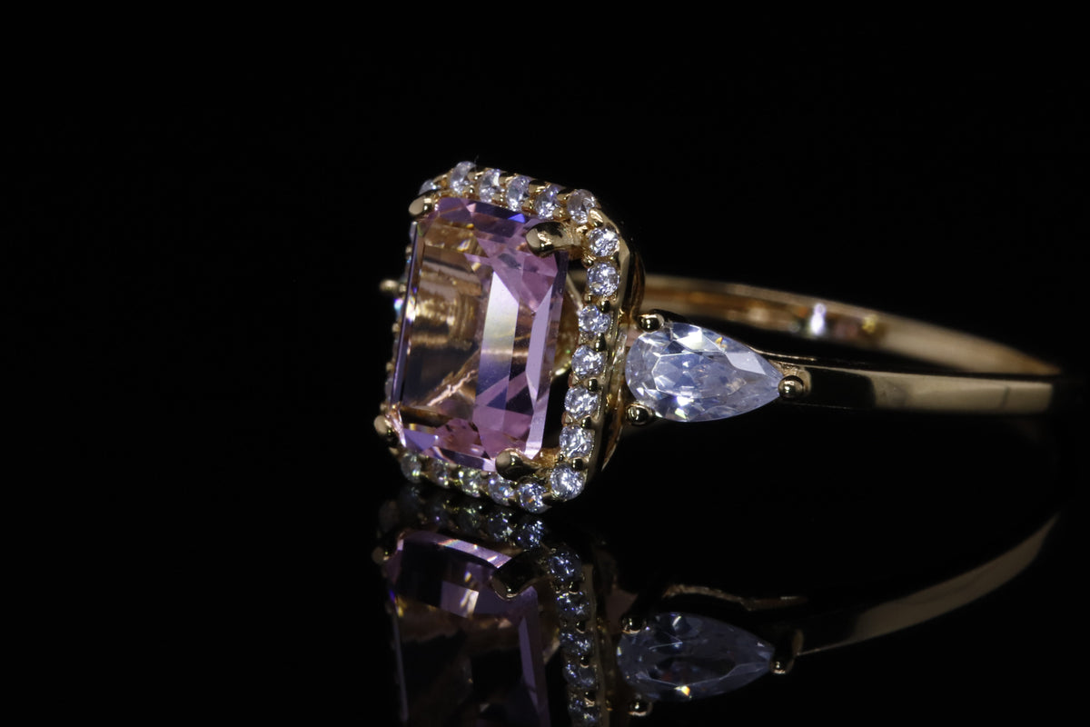 Ghaya Gold Emerald Cut Ring | خاتم غاية ذهبي