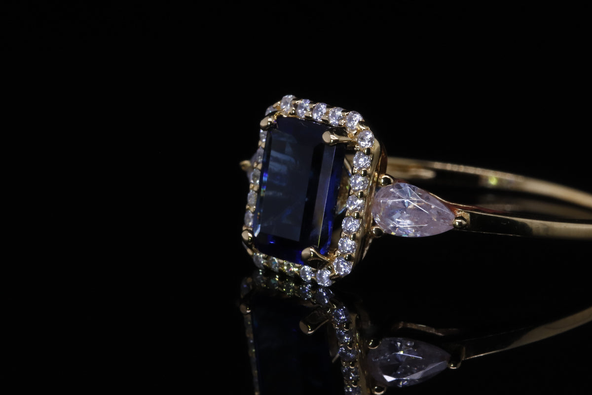 Ghaya Gold Emerald Cut Ring | خاتم غاية ذهبي