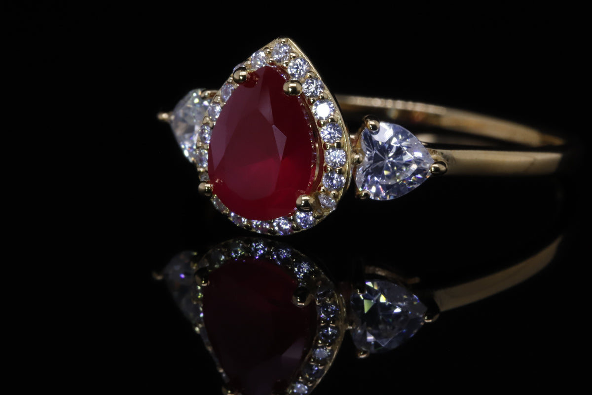 Rahaf Gold Pink Pear Ring | خاتم رهف ذهبي