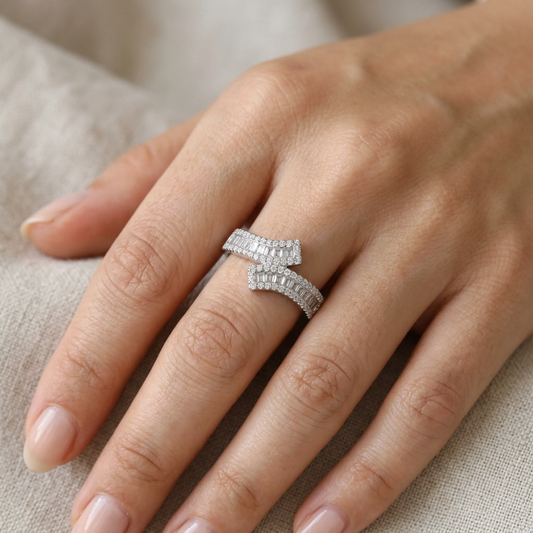 Dana Baguette Bypass Ring | خاتم دانة فضي