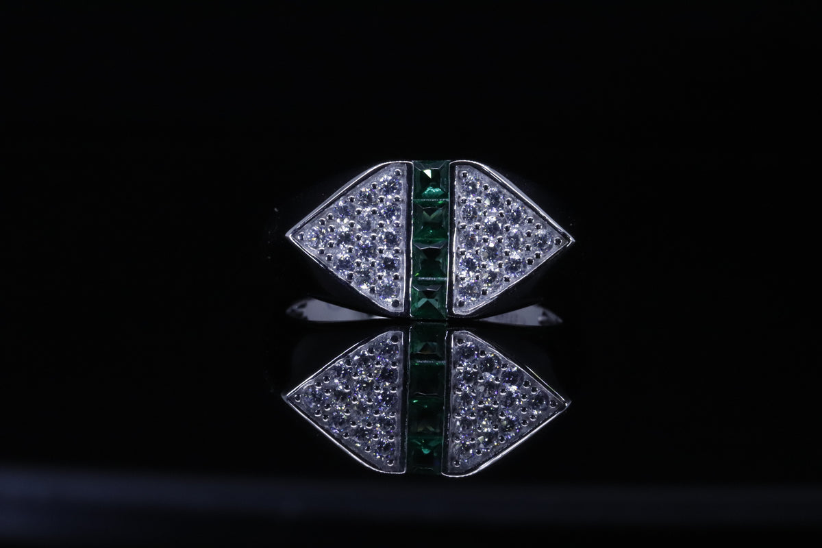 Hayat Ruby Line Ring | خاتم حياة فضي