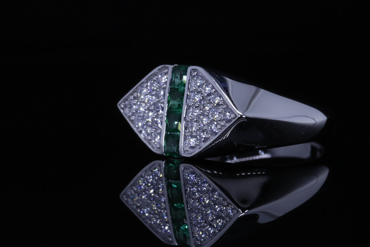 Hayat Ruby Line Ring | خاتم حياة فضي