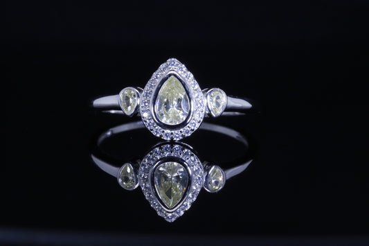 Mahra Yellow Pear Ring | خاتم مهرة فضي