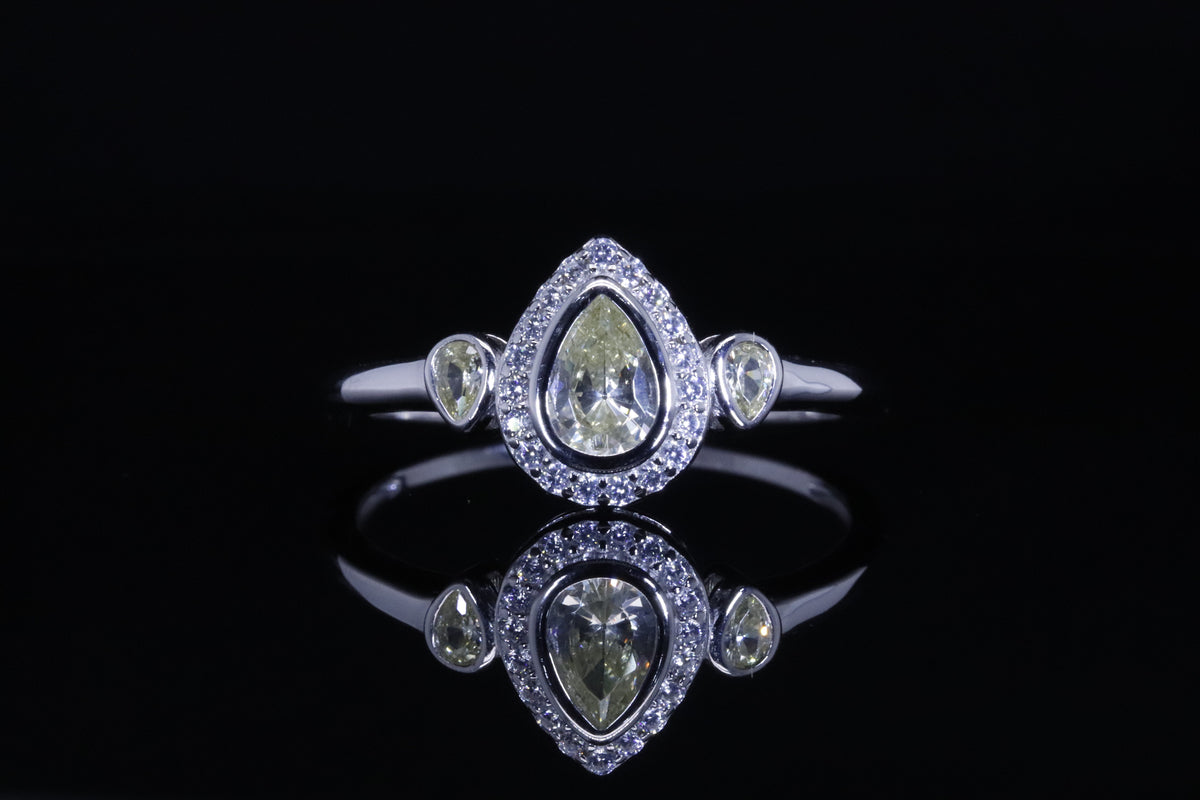 Mahra Yellow Pear Ring | خاتم مهرة فضي
