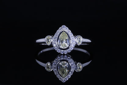 Mahra Yellow Pear Ring | خاتم مهرة فضي