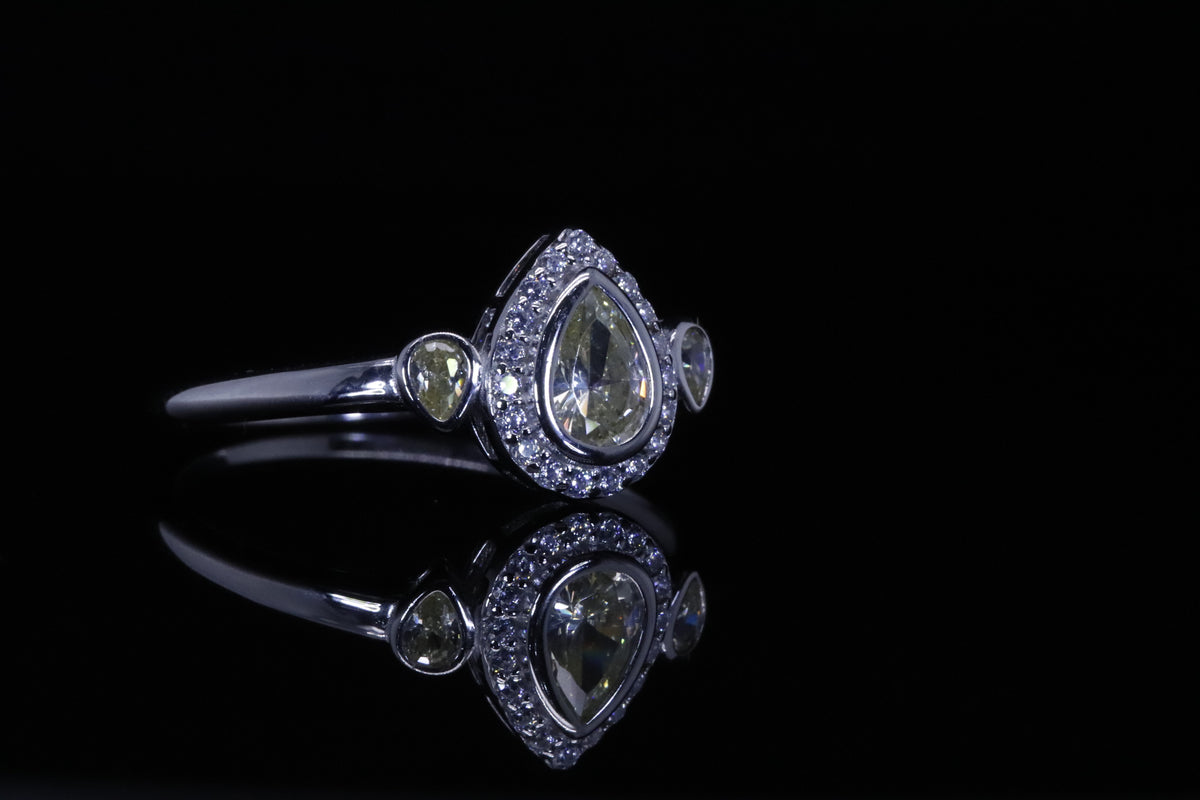 Mahra Yellow Pear Ring | خاتم مهرة فضي