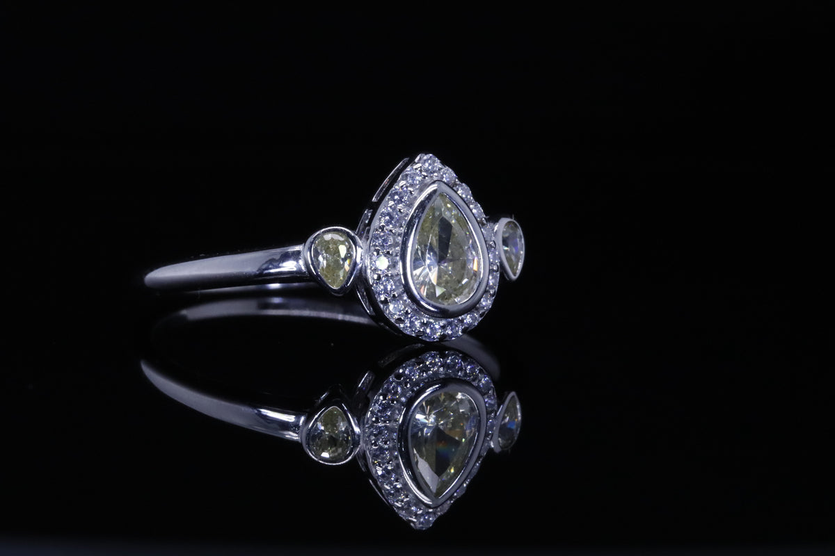 Mahra Yellow Pear Ring | خاتم مهرة فضي