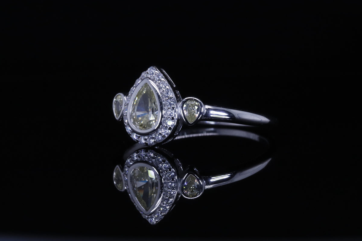Mahra Yellow Pear Ring | خاتم مهرة فضي