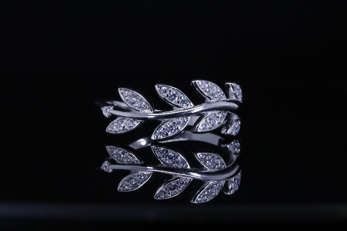 خاتم لميس فضي - Lamees Silver Olive Leaf Ring فضة 925