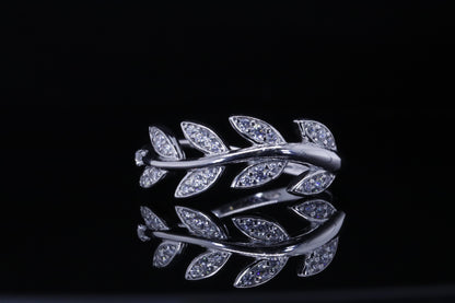 Lamees Silver Olive Leaf Ring | خاتم لميس فضي