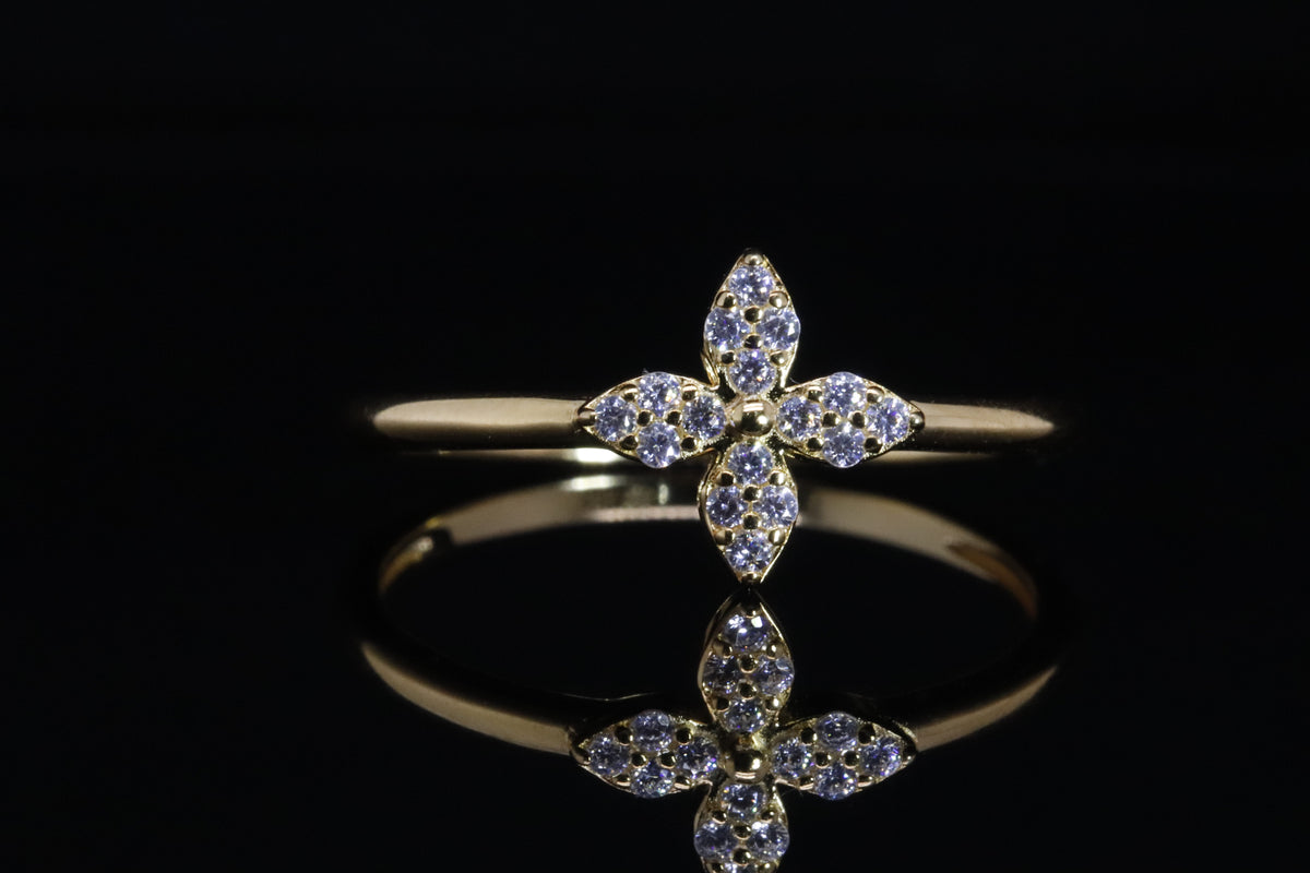خاتم سما ذهبي - Sama Gold Clover Ring فضة 925