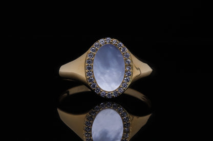 Dorra Gold Pearl Signet Ring | خاتم درة ذهبي