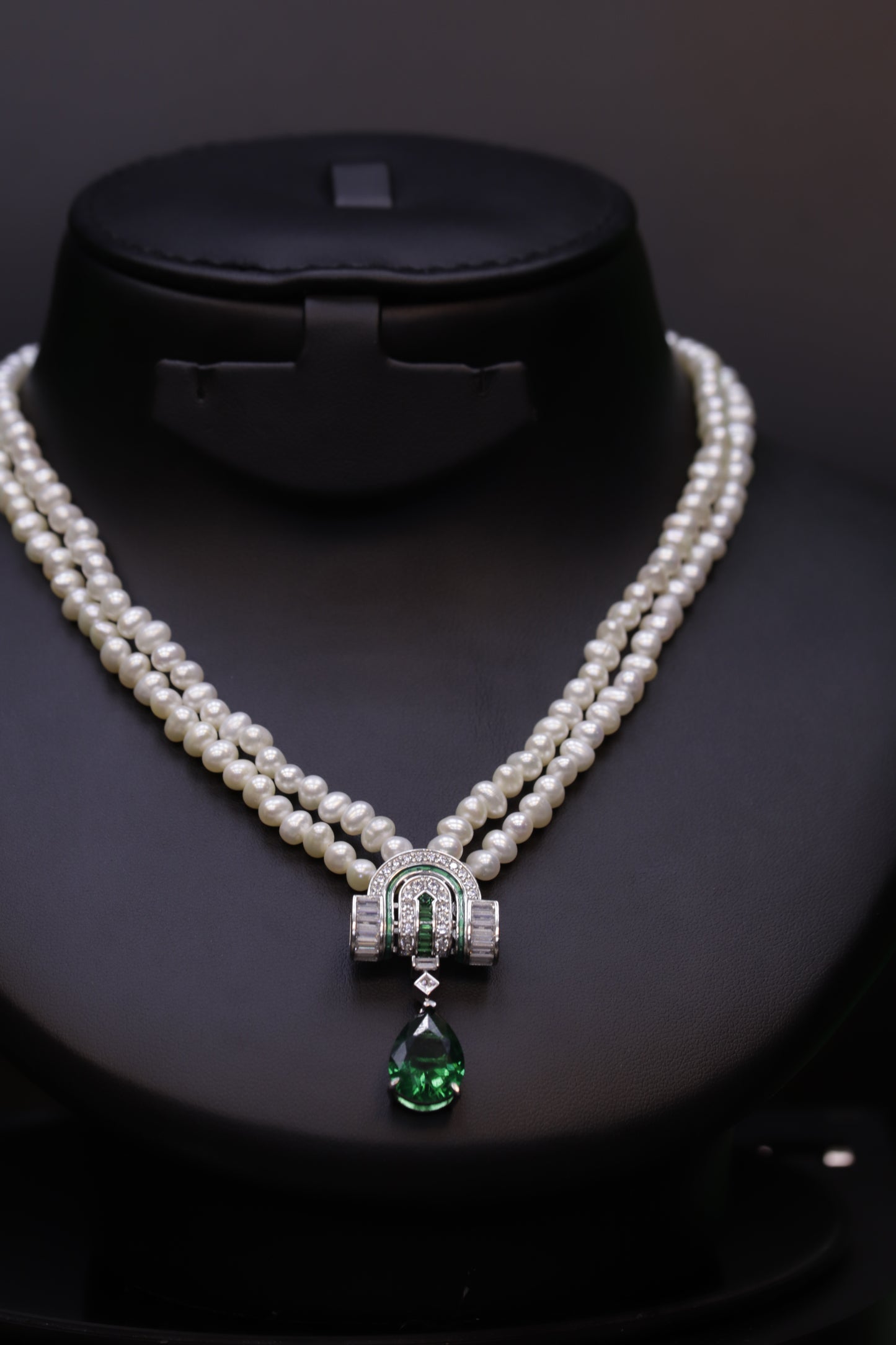 Emerald Queen Pearl Set