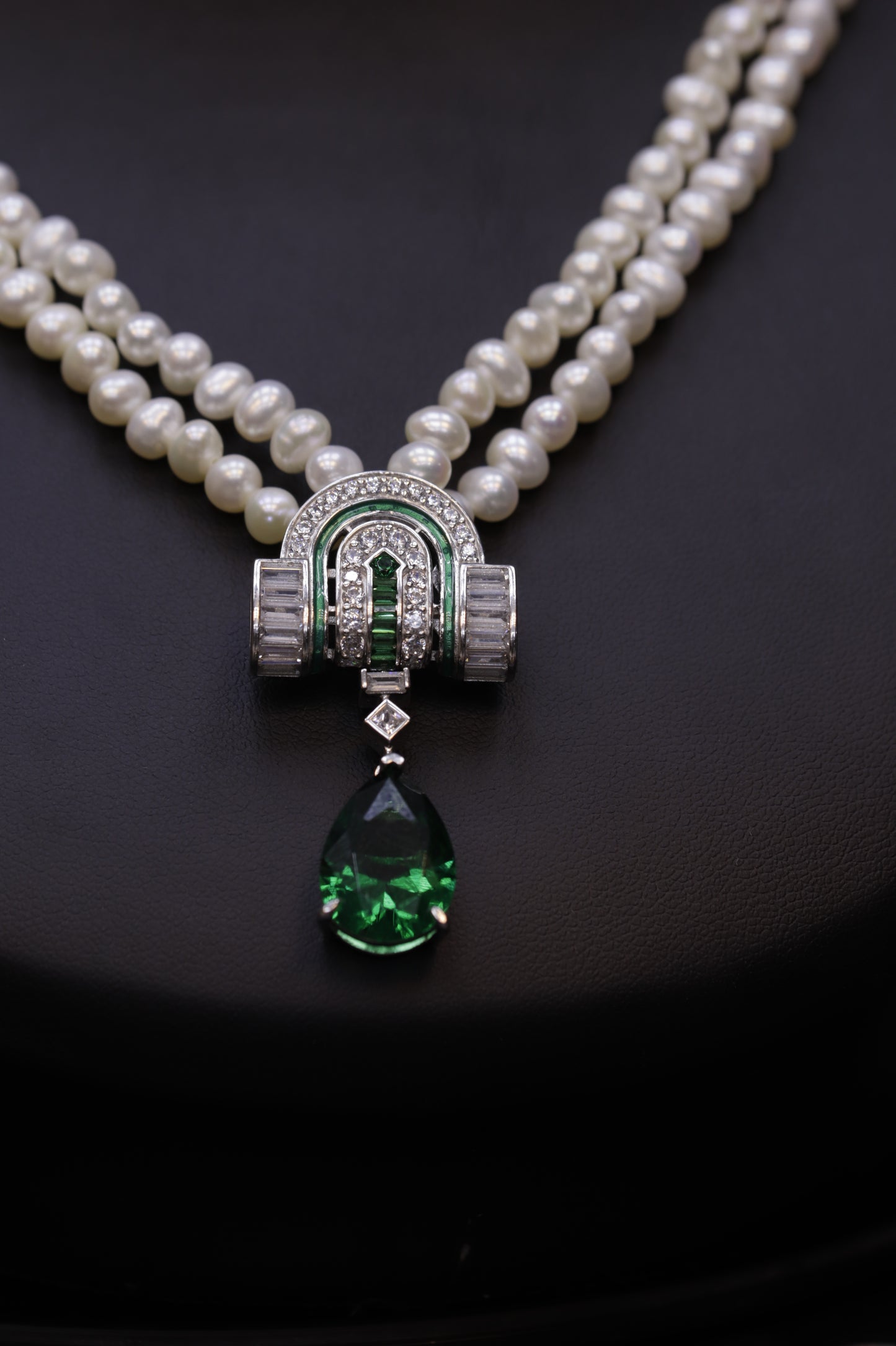 Emerald Queen Pearl Set