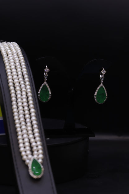 Emerald Pearl Set