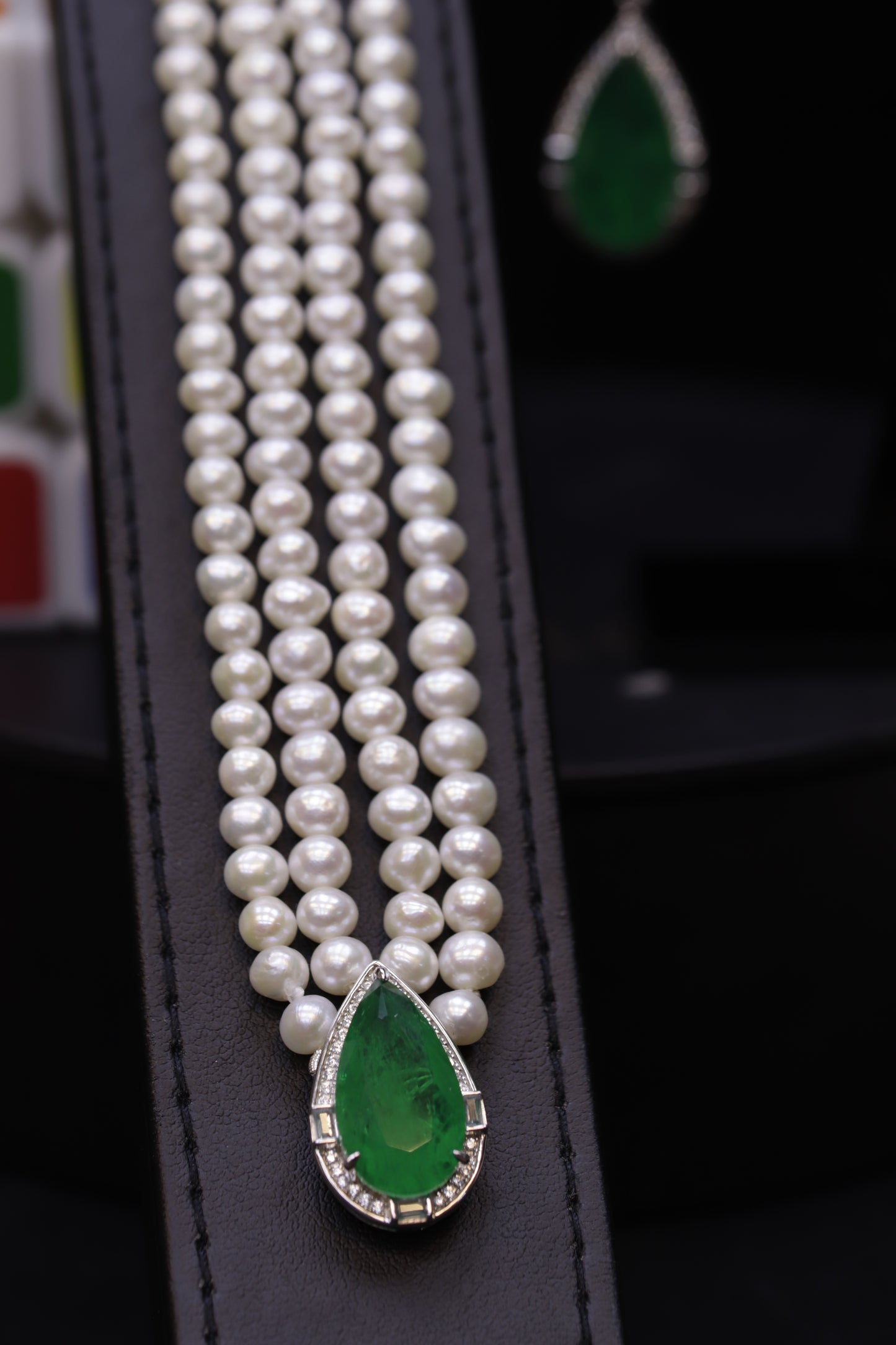Emerald Pearl Set
