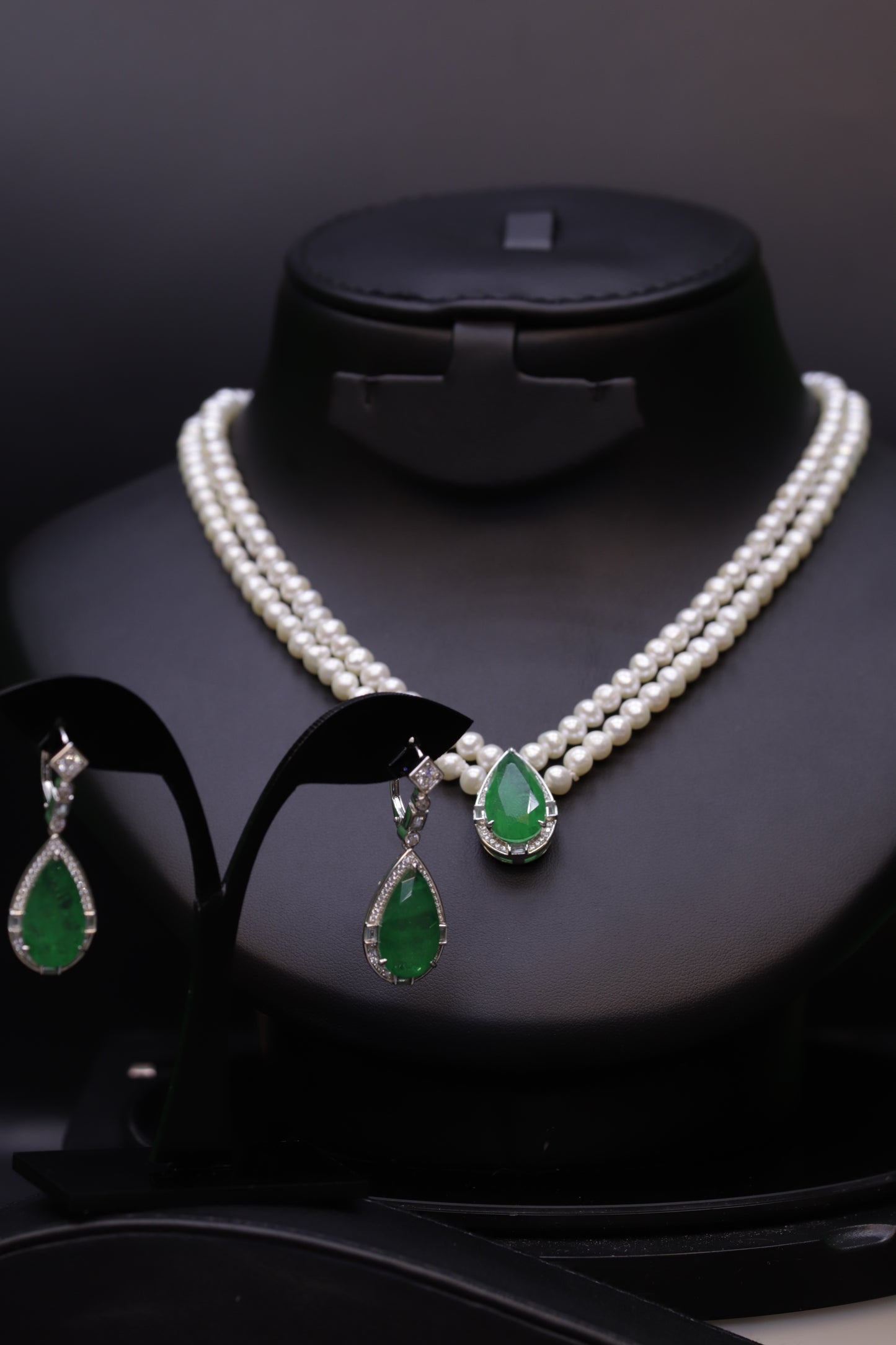 Emerald Pearl Set
