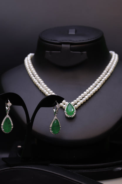 Emerald Pearl Set