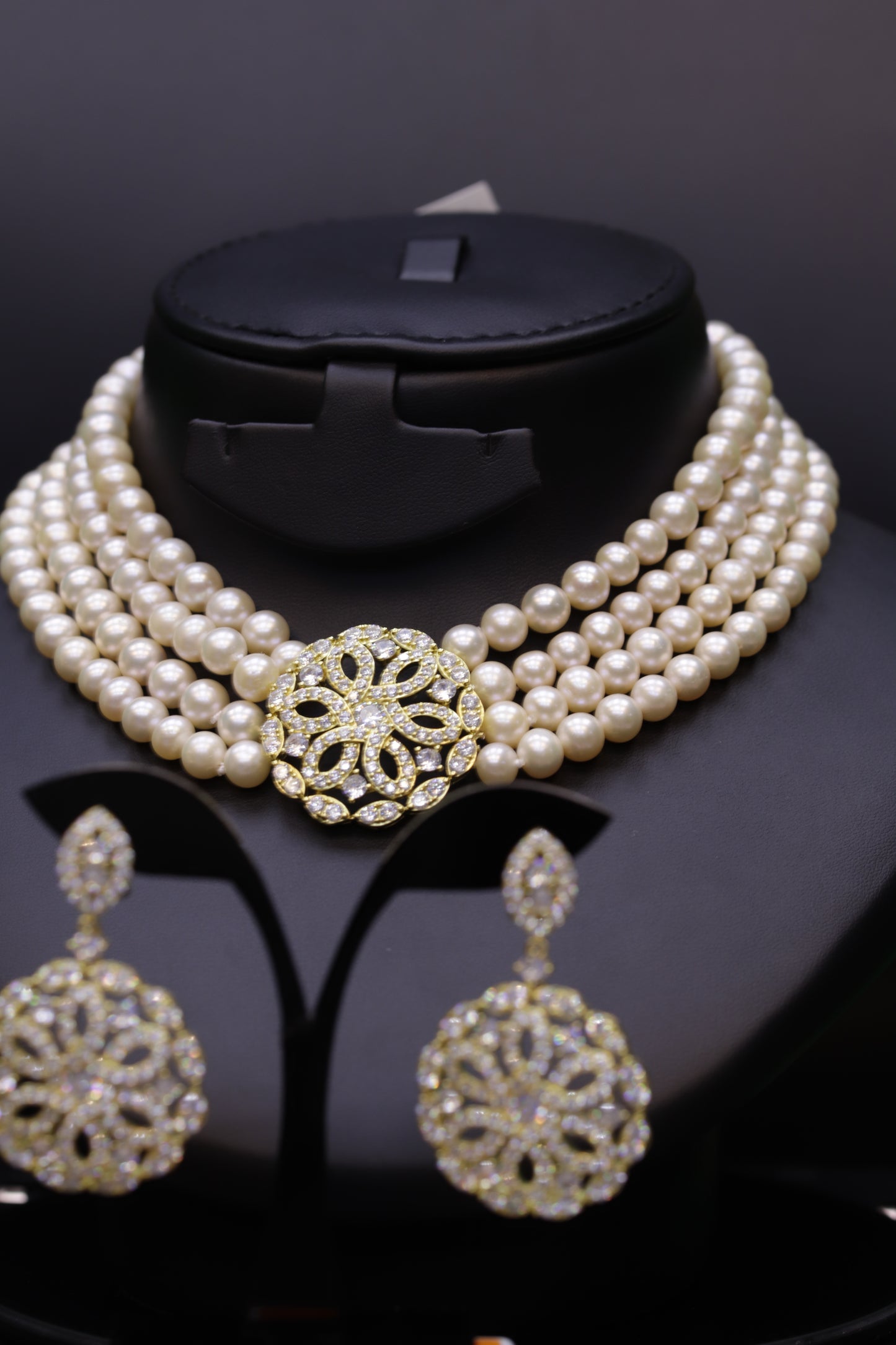 Maree Gold Pearl Set