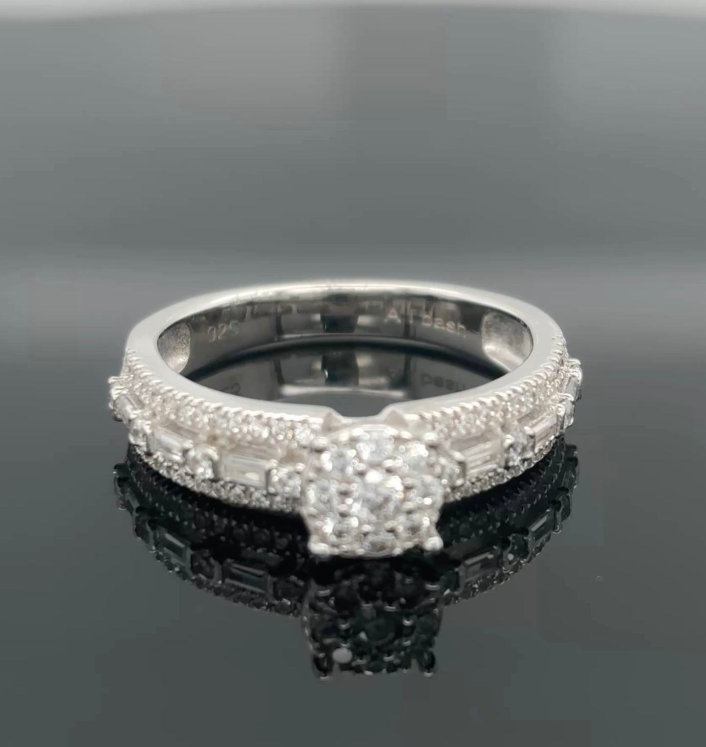 Ring Solitaire 1