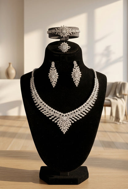 طقم نور الفاخر - Nour Luxury Set فضة 925