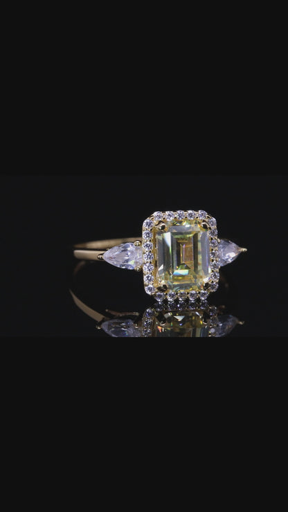 Ghaya Gold Emerald Cut Ring | خاتم غاية ذهبي